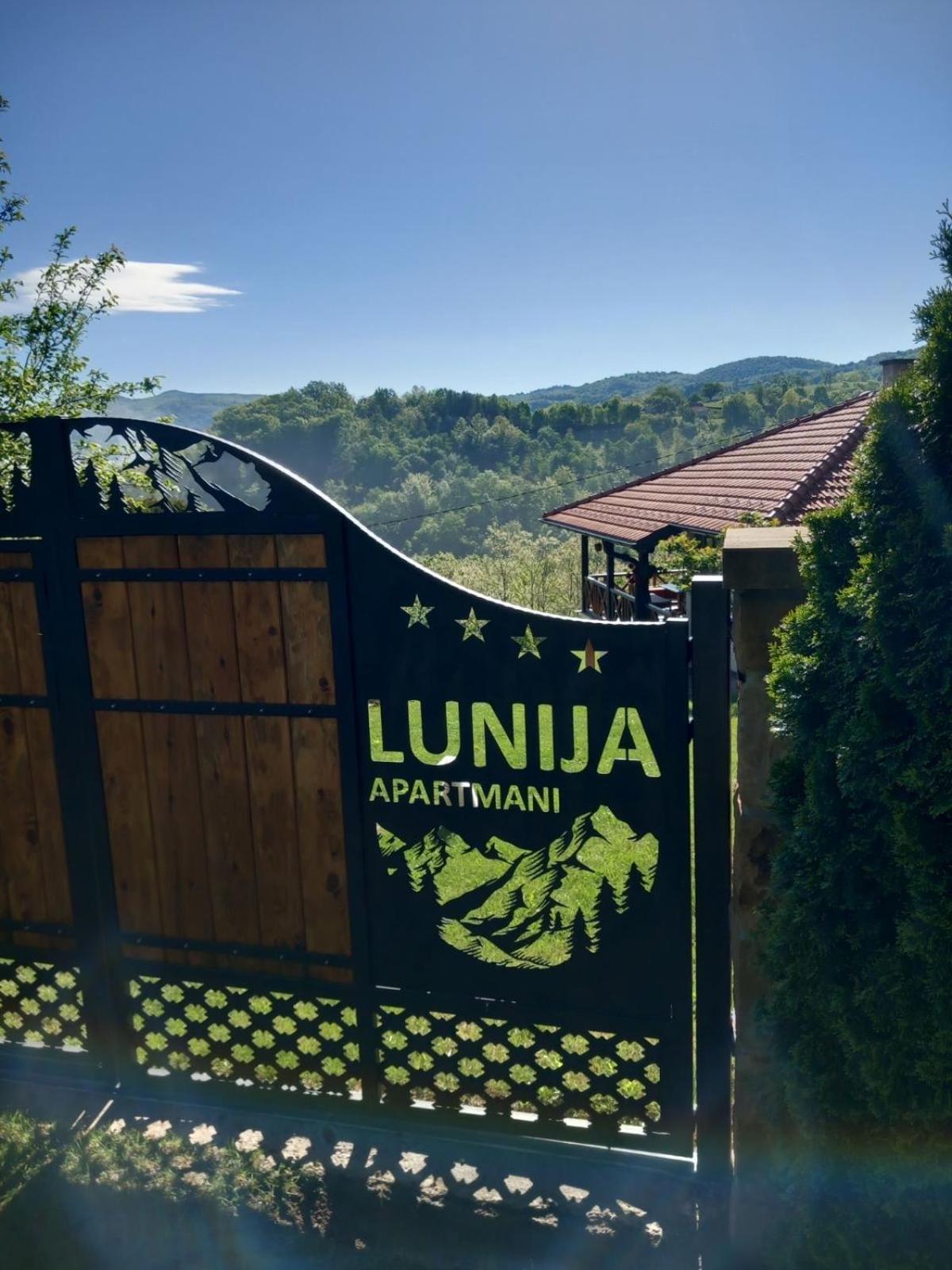 Apartmani Lunija Gornji Milanovac Dış mekan fotoğraf