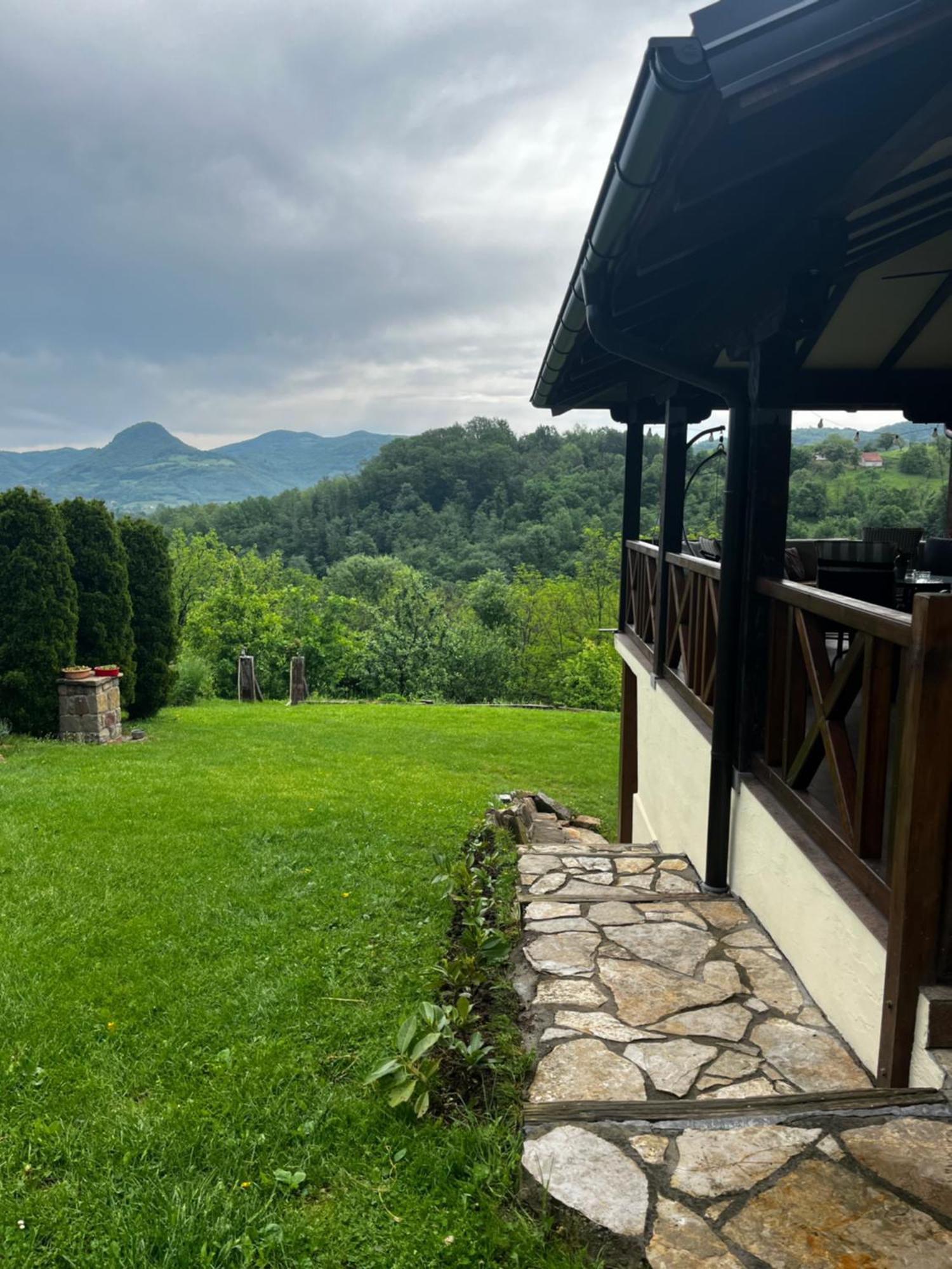 Apartmani Lunija Gornji Milanovac Dış mekan fotoğraf